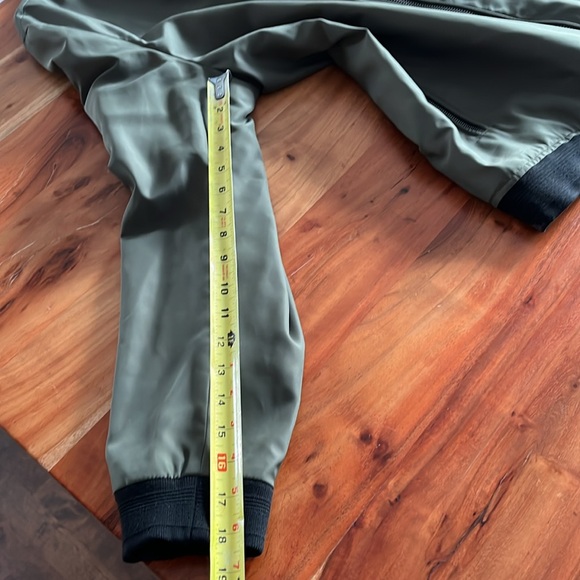 Porsche Design Moss green Bomber Lightweight Jacket sz 56 or XXL (fits slim) - Picture 7 of 14